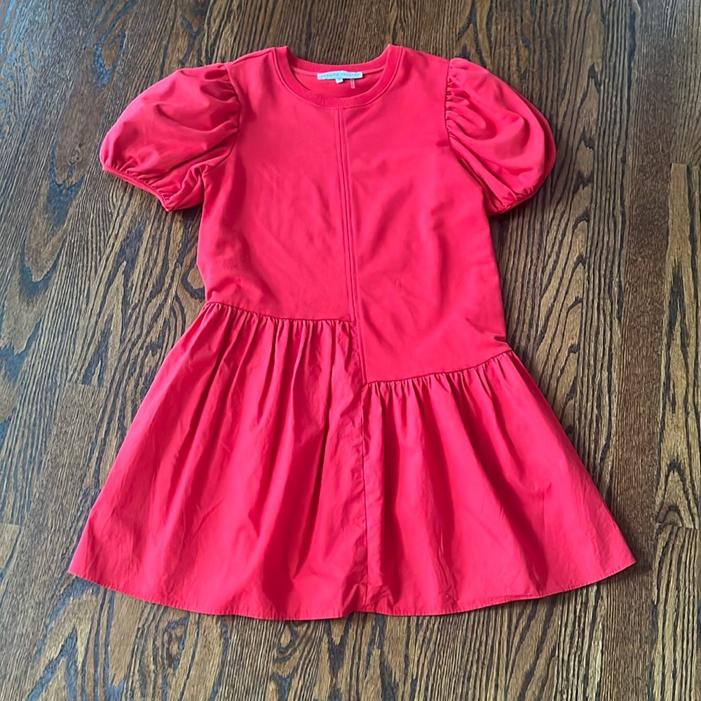 Red puffed  sleeve dress